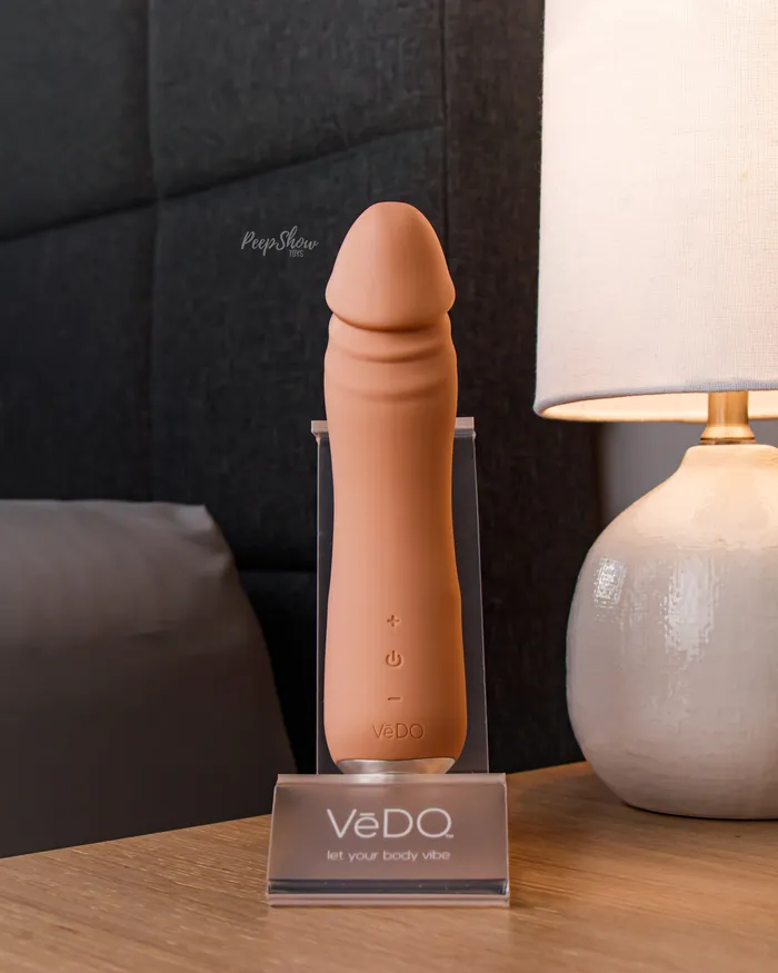 Vibrators Vedo Vedo Rialto Strong Vibrating Dildo