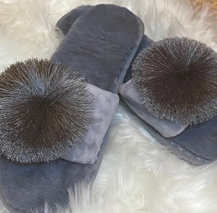 Naked Amore Pom Pom Slippers Vibrators